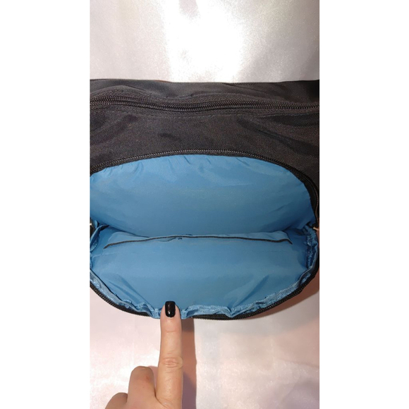 Travelon Anti Theft RFID Classic Collection Crossbody Bucket Bag - Picture 3 of 8